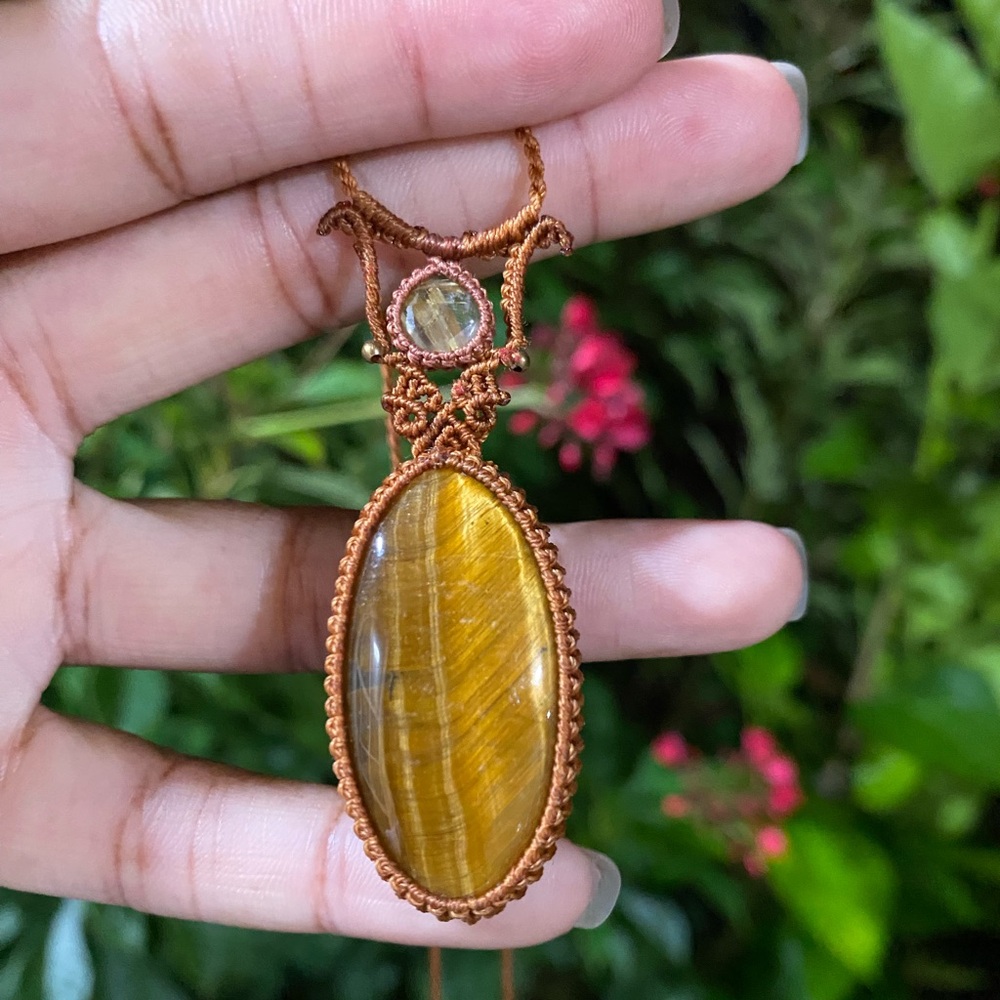 Tigers Eye Macrame Necklace
